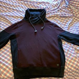 Guess turtleneck sweater